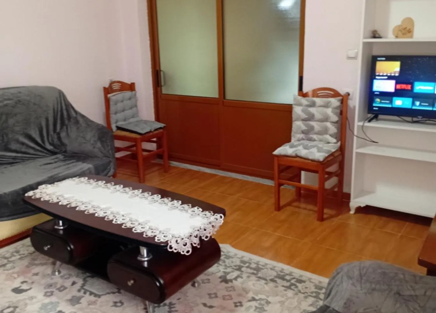 Betty'S Home Korce Bed and breakfast